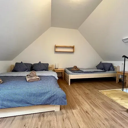 Chata Hubertka Krkonose Vítkovice Esterno foto
